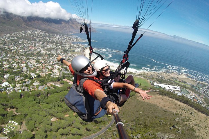 Soar above the stunning landscapes of Cape Town taking in breathtaking views of Table Mountain and the coastline while enjoying a unique paragliding adventure with experienced instructors.